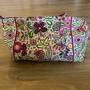 Vera bradley duffel bag